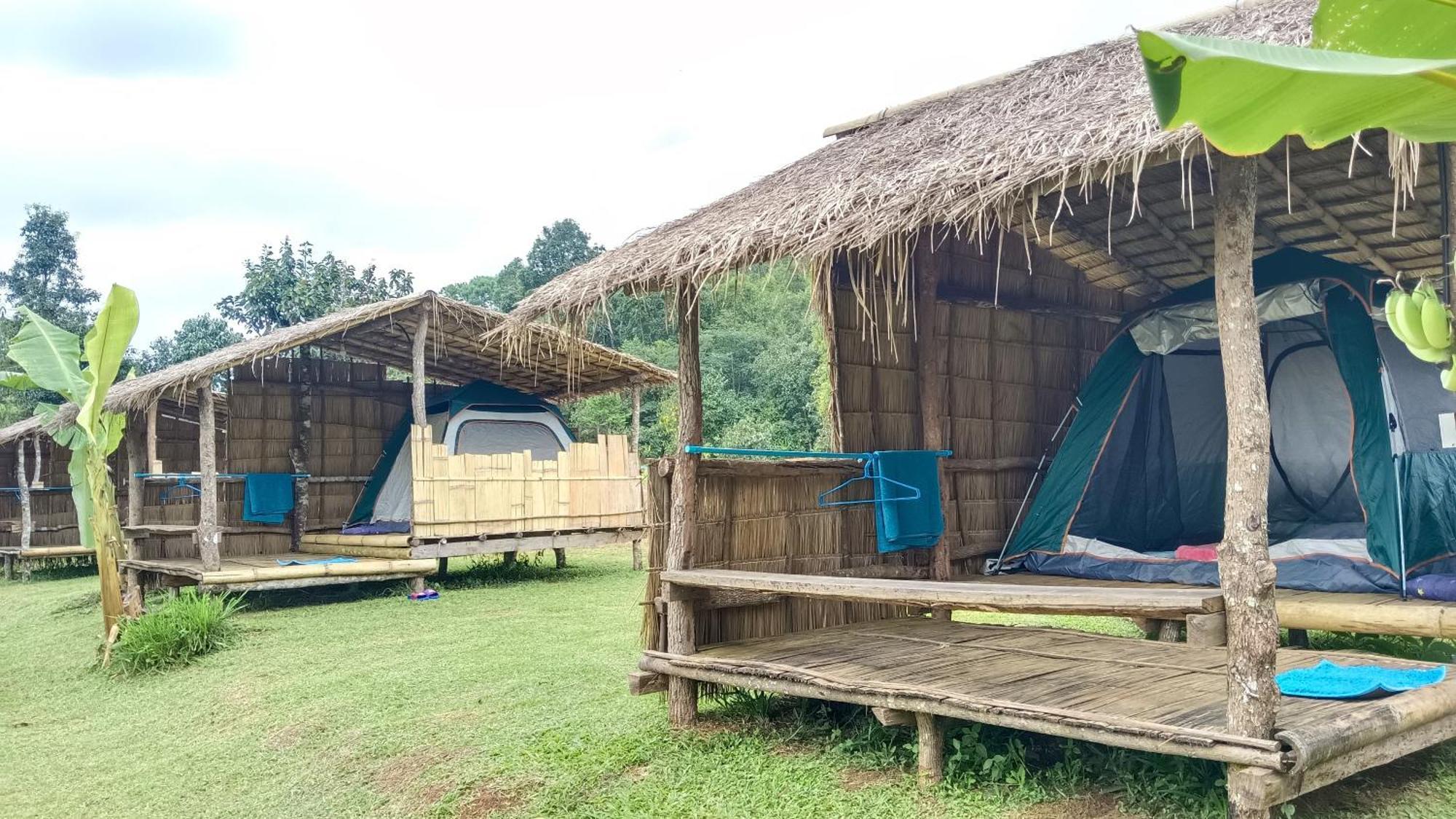 ไร่นิธิสุนทร Nithisoonthon Farmstay メーホンソン エクステリア 写真