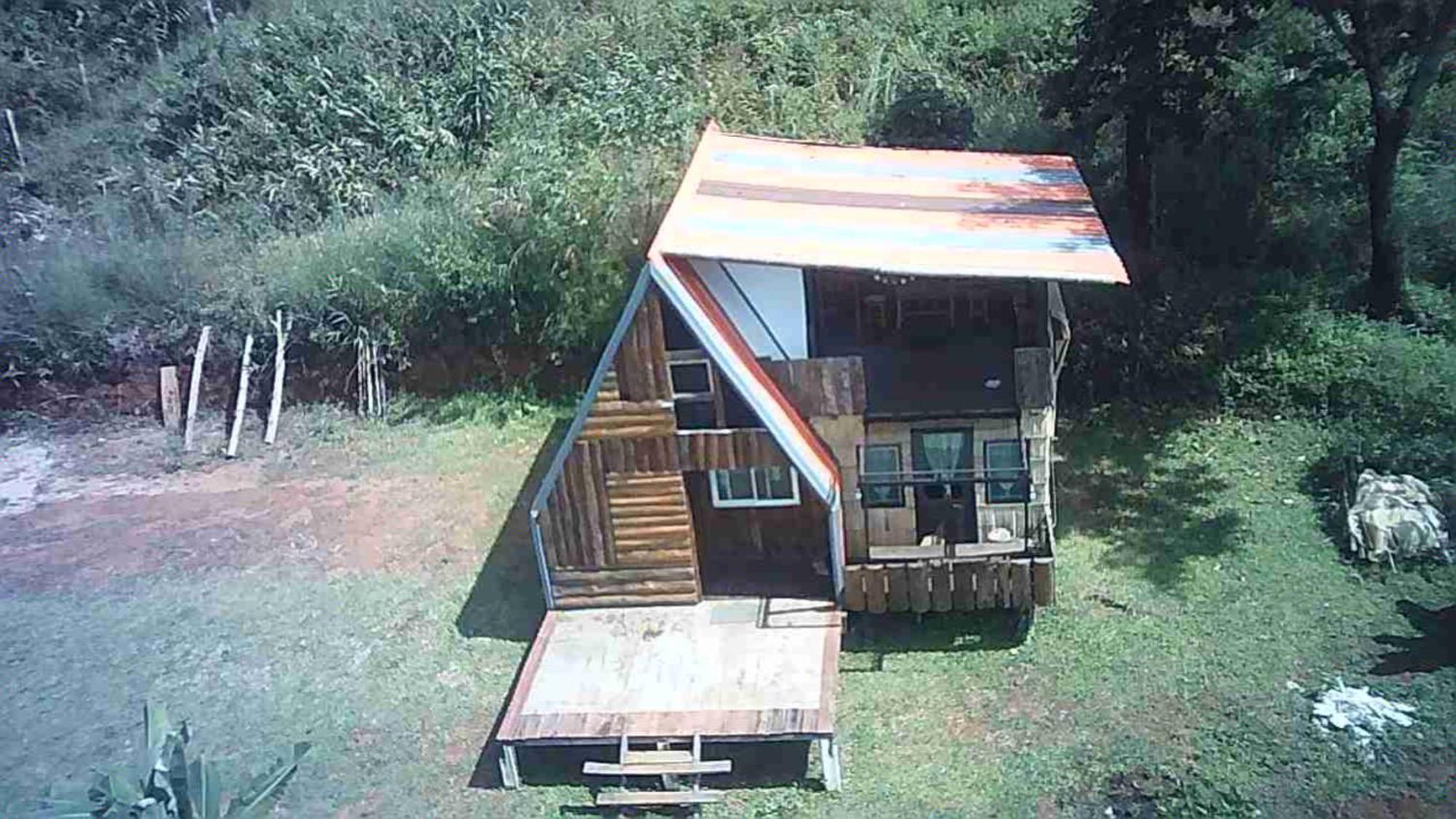 ไร่นิธิสุนทร Nithisoonthon Farmstay メーホンソン エクステリア 写真